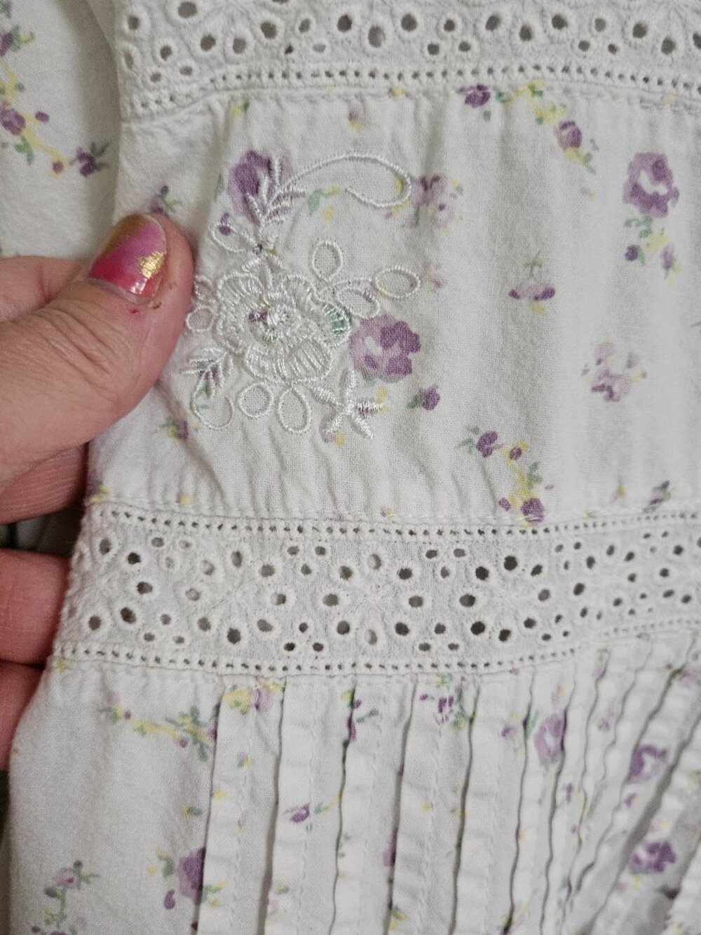 Romantic nightgown - Picture 4 of 8